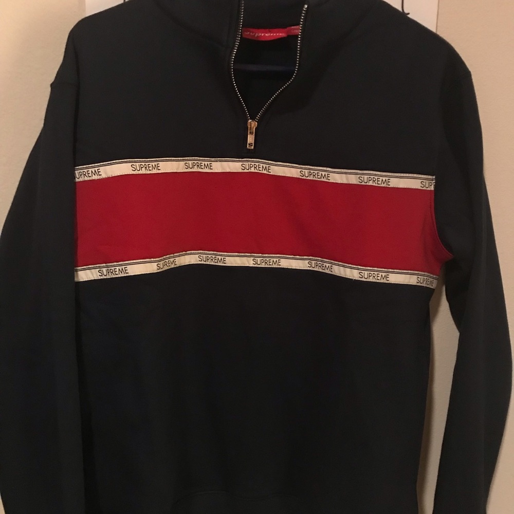 Supreme quarter zip pullover